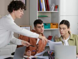 Gen Z di Dunia Kerja: Talenta atau Masalah? Ini Faktanya!