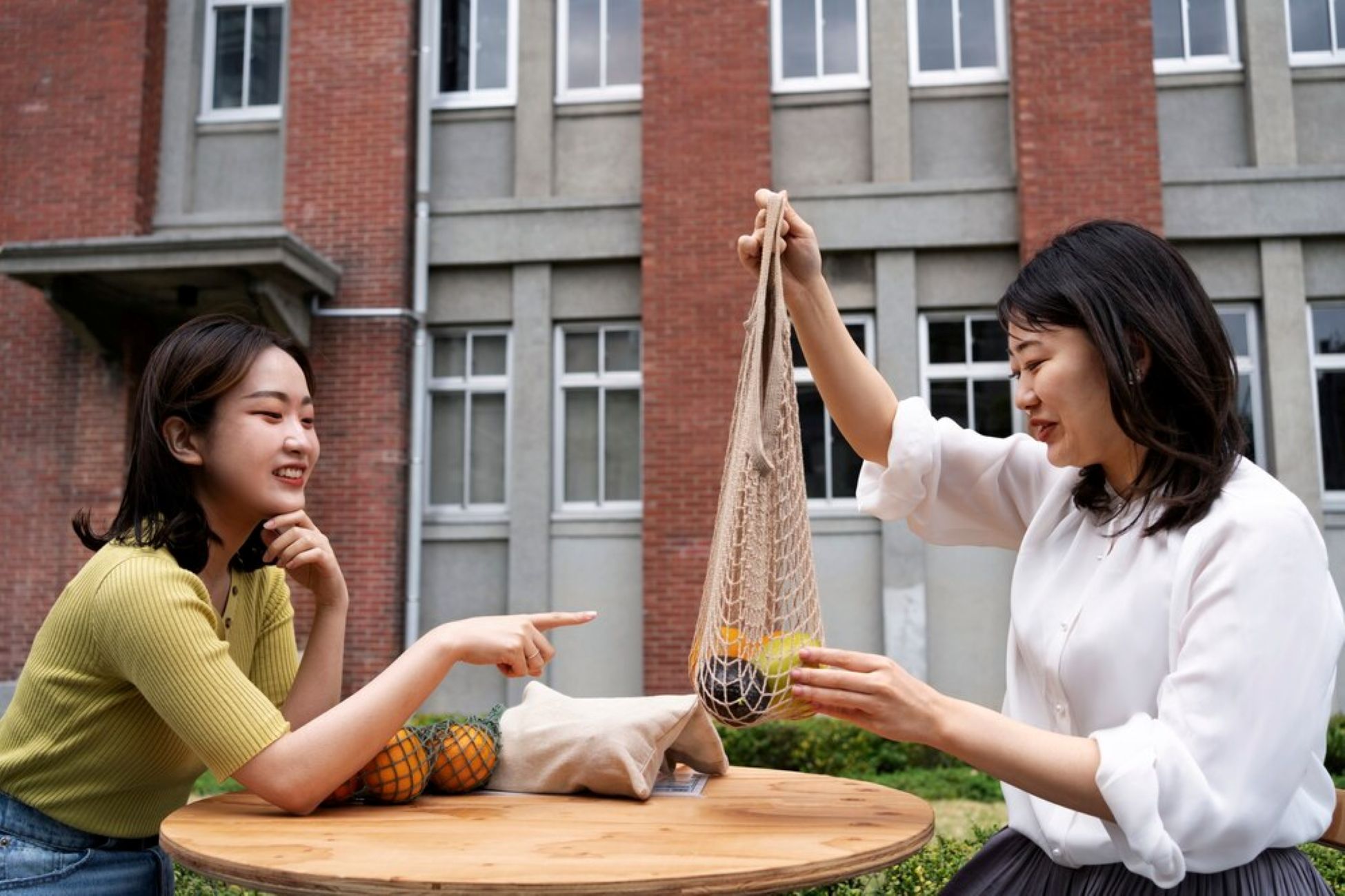 Tetangga Nyebelin? Begini Cara Akur dengan Mereka