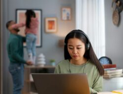 Side Hustle WFH Ini Bisa Bikin Cuan Tanpa Ribet!