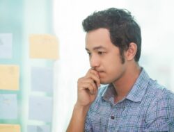 Orang Cerdas Bisa Salah! Ini Kesalahan Berpikir Fatal Mereka