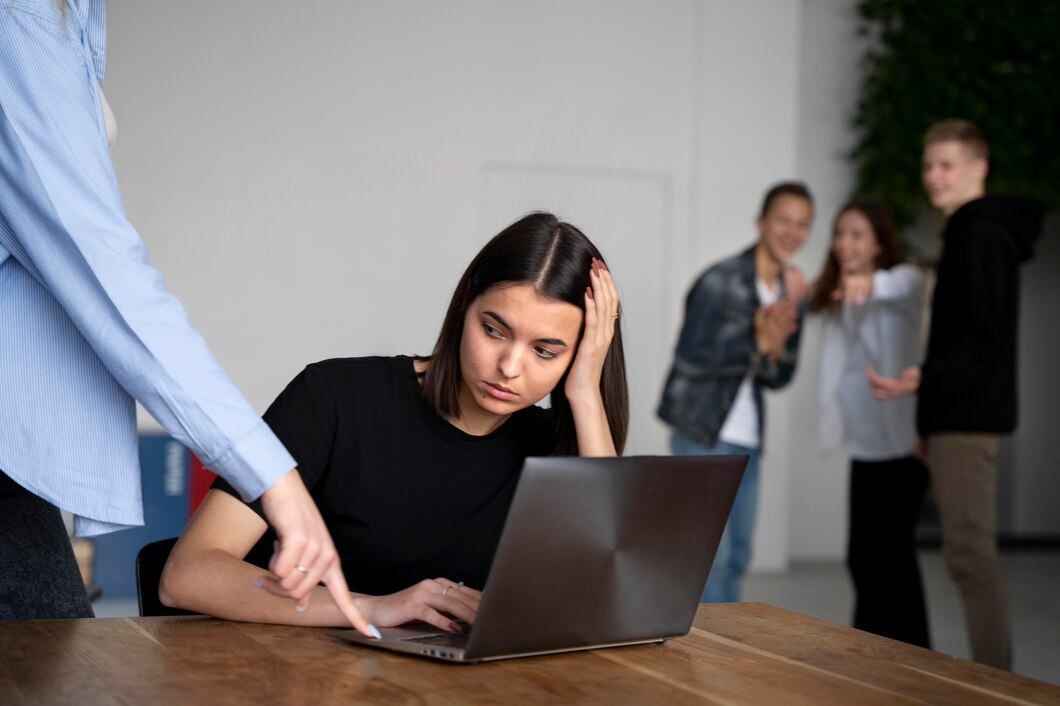 Burnout di Kantor? Ini Rahasia Keluar dari Neraka Kerja!