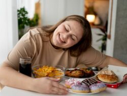 Lapar Mata? 10 Jebakan Makanan yang Bikin Gendut!
