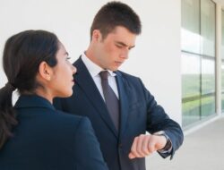 Kerja Cuma 4 Jam? Ini Cara Orang Sukses Atur Waktu