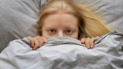 Jangan Panik! Ini Cara Ampuh Atasi Anak Tantrum Sebelum Tidur