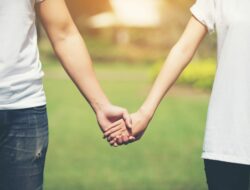 Hubungan Sehat Itu Nggak Ribet, Tapi Banyak yang Gagal?