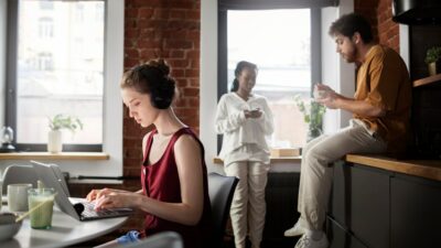 Fleksibilitas Kerja Gen Z: Kebutuhan atau Sekadar Gaya Hidup?