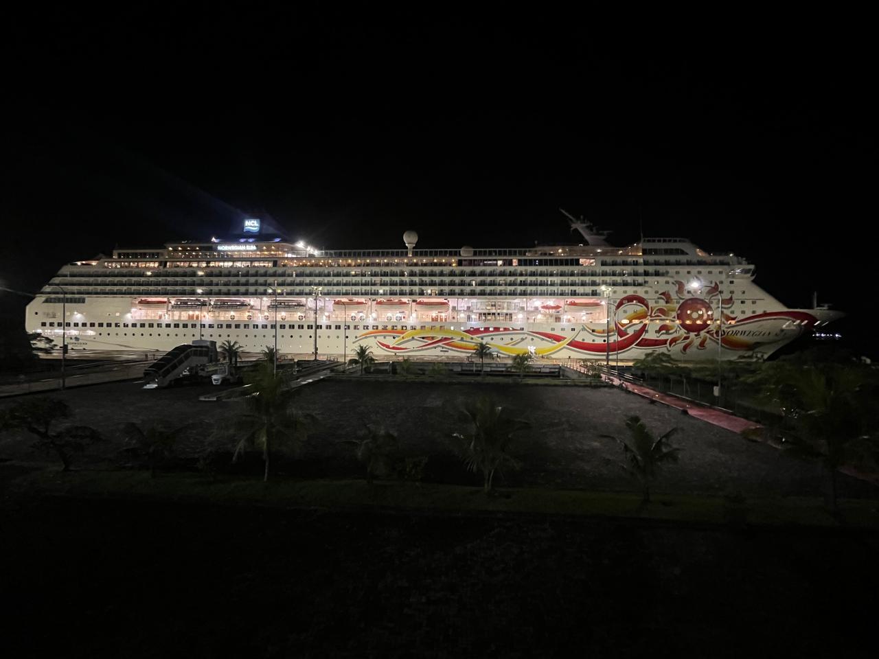 Lombok Barat Ramai Wisatawan, Norwegian Sun Bawa Angin Segar