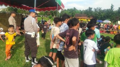 “Polsek Kuripan Amankan Pagelaran Peresean Yayasan Pesaja dengan Pengamanan Ketat