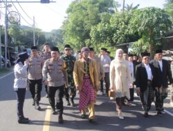 Lombok Barat Aman! Sukses Kawal Perayaan Lebaran Topat 2025