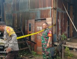 Diduga Konsleting Listrik, 1 Rumah Panggung Hangus Terbakar Dan 2 Rumah Terdampak Di Lekong