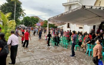 Ibadah Pra Paskah di Gereja St Antonius Berjalan Khidmat
