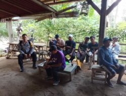 Bhabinkamtibmas Desa Batulayar Barat Sosialisasikan Ketahanan Pangan untuk Masyarakat