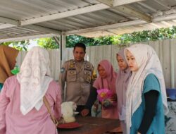Bhabinkamtibmas Menala Dampingi Puskeswan Lakukan Vaksinasi Hewan Peliharaan