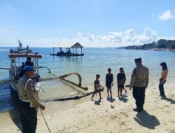 Patroli Polisi Amankan Pantai Elak-Elak Lombok Barat