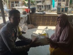 Polsek Lembar Salurkan Bantuan Nutrisi Mantap, Pererat Hubungan dengan Masyarakat
