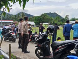 Personel Polsek Brang Rea Berikan Pengamanan pada Open Turnamen Sepak Bola Legend Cup U-42 X-Raider Bree di Desa Sapugara Bree