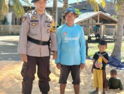 Kawal dan Dukung Penuh Program Ketahanan Pangan Nasional , Bhabinkamtibmas Polsek Soromandi Bantu Proses Pengeringan Jagung Warga