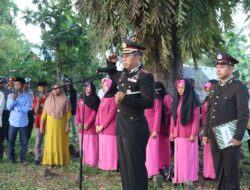 Sebagai Penghormatan dan Penghargaan Terakhir, Kapolres Bima AKBP Eko Sutomo S.I.K.M.I.K.,Jadi Irup Pemakaman Personelnya