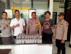 Pangkas Biang Kerok Keresahan, Polsek Bolo Sita Ratusan Botol Miras Jenis Arak
