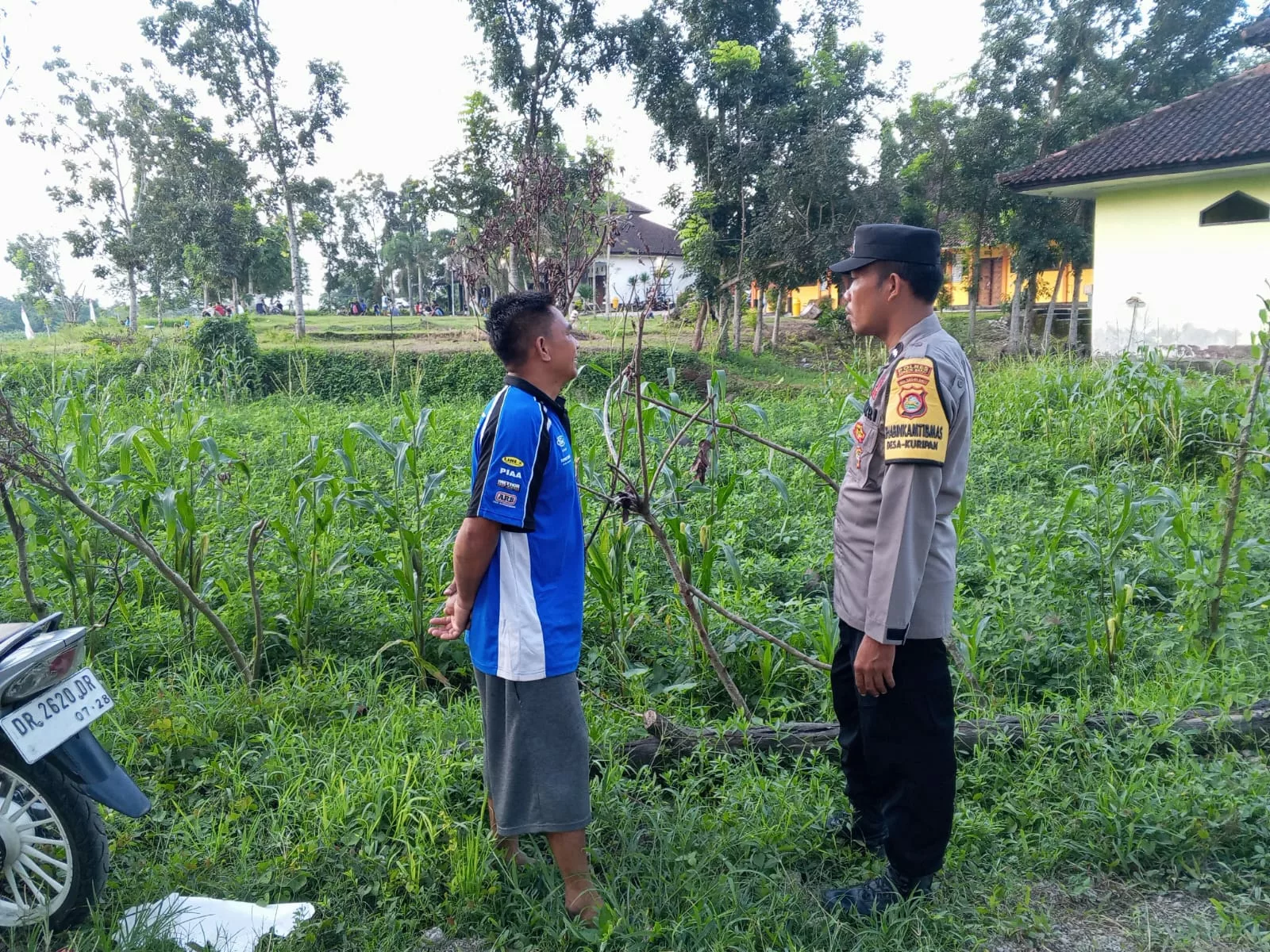 Ketahanan Pangan Desa Kuripan Didukung Langsung Aparat Kepolisian