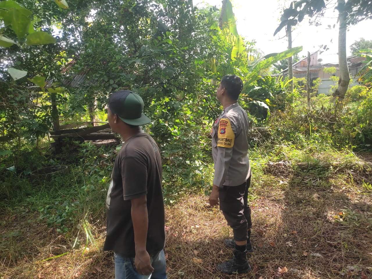 Memperkuat Ketahanan Pangan, Bhabinkamtibmas Kuranji Dalang Gencarkan Kunjungan ke Warga