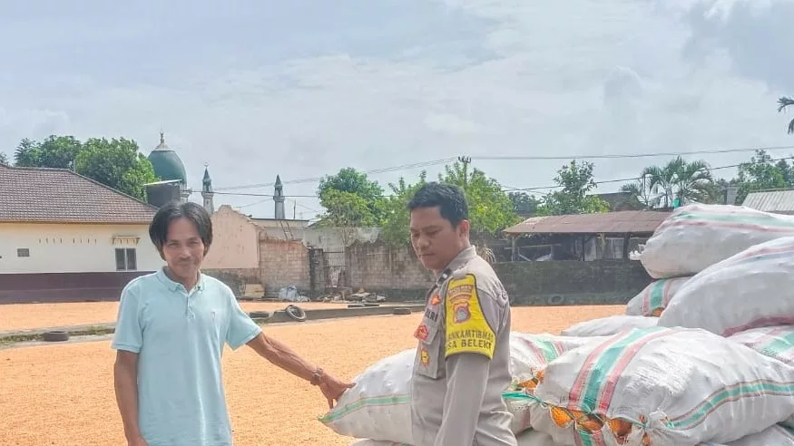 Pengawasan Gudang Jagung oleh Polsek Gerung Dukung Program Pangan