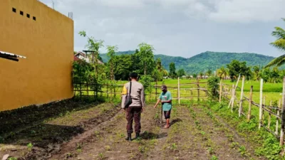 Polri Aktif di Ladang Petani Kediri, Dorong Kesejahteraan dan Ketahanan Pangan