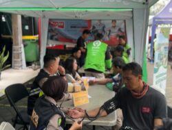 RS Bhayangkara TK II Sartika Asih Gelar Bhaktikes HUT Bhayangkara ke-79 di Kantor Gojek Bandung