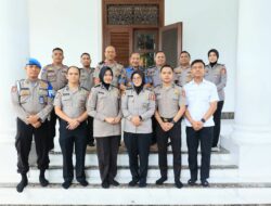 Dalam Rangka HUT Bhayangkara ke-79, Tim Mabes Polri Lakukan Anjangsana ke Mantan Kapolri Jenderal (Purn) Drs. Badrodin Haiti