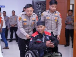 Polda Jabar Gelar Bakti Sosial Terhadap Kaum Penyandang Disabilitas dalam Rangka Menyambut Hari Bhayangkara ke-79