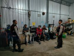 Patroli Dialogis Polsek Sekongkang, Sosialisasikan Keselamatan Kerja dan Aplikasi SELAMAT