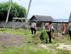 Pupuk Semangat Gotong Royong Sambut HUT Ke-79 Bhayangkara, Polsek Sanggar Menggelar Bhakti Religi