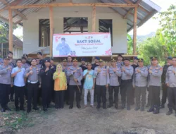 Jelang Hari Bhayangkara ke-79, Kapolres Sumbawa Barat Serahkan Hasil Bedah Rumah kepada Penerima Manfaat