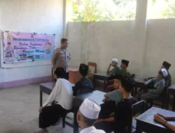 Kapolsek Sekotong Sosialisasikan Bahaya Narkoba ke Santri di Dusun Telaga Lebur