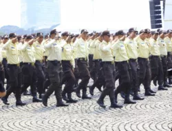 Satpam dan Potmas Ikut Ambil Bagian dalam Devile Hari Bhayangkara ke-79 di Monas