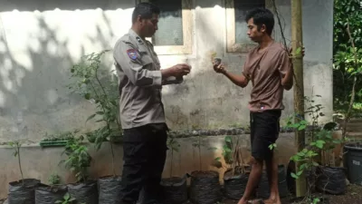 Sinergi Polri dan Warga Bangun Ketahanan Pangan di Desa Batulayar
