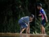 Aturan ‘Ngenes’ Masa Kecil, Ternyata Adalah Kunci Sukses!
