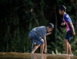 Aturan ‘Ngenes’ Masa Kecil, Ternyata Adalah Kunci Sukses!