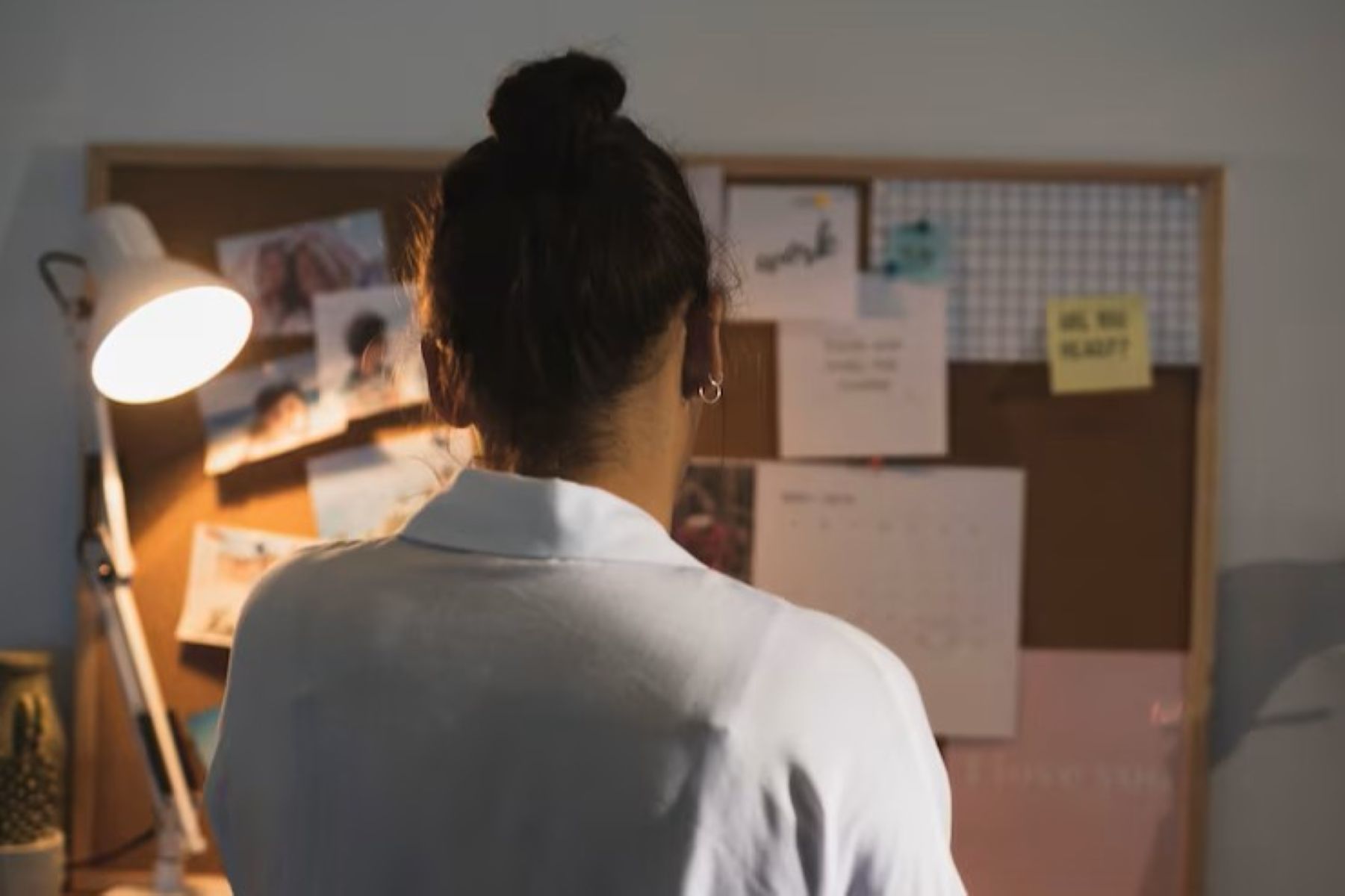 Orang Pintar Malah Pilih Sendiri? Bukan Berarti Mereka Antisosial