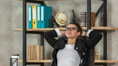 Kerja Terus, Hidup Kapan? Saatnya Kerja Cukup, Hidup Lebih