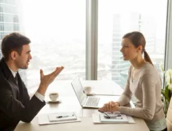 Kalau Dengar Ini, Artinya Lawan Bicaramu Sedang Panik!