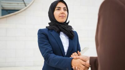 Berhenti Jadi Orang Baik, Mulailah Dihormati