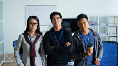 Gen Z Mimpin? Siap-Siap Dunia Kerja Dibalik Total!