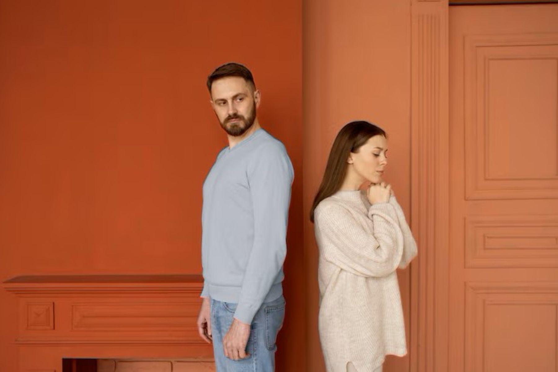 Pernikahan Baik-Baik Saja? Tunggu Dulu, Coba Rasakan Heningnya!