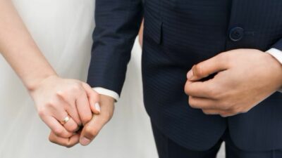 Pernikahanmu Tidak Sempurna? Ini Cara Bertahan