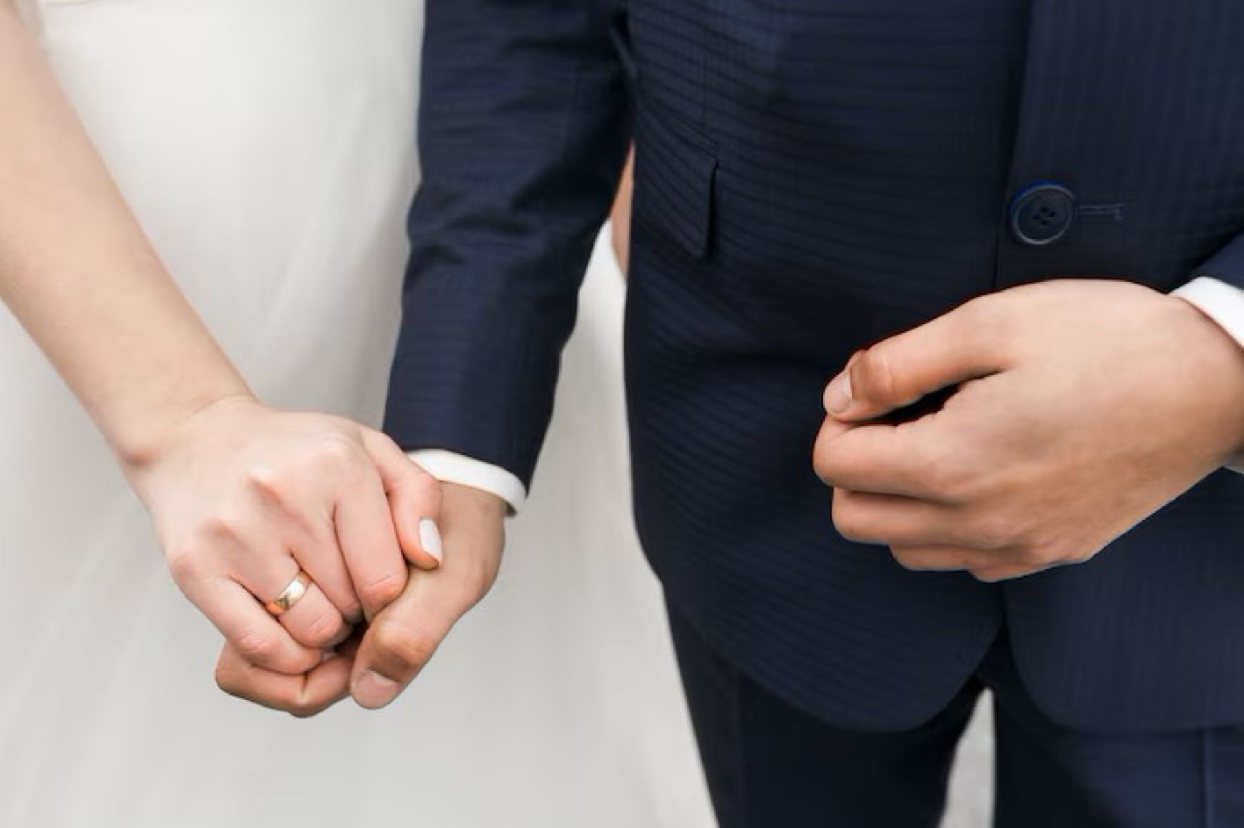 Pernikahanmu Tidak Sempurna? Ini Cara Bertahan