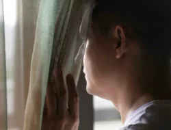 Pujian Itu Menyakitkan? Bisa Jadi Kena Imposter Syndrome