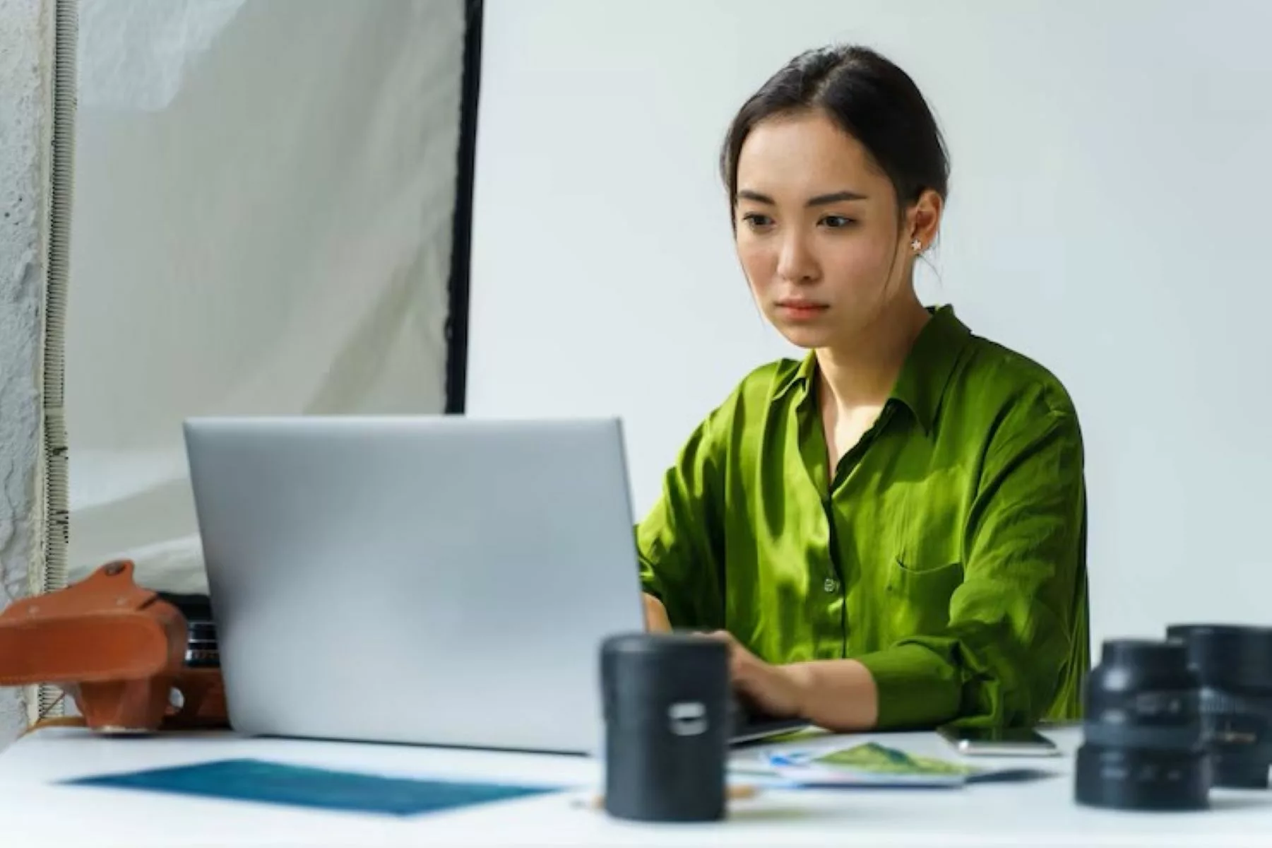 Dunia Kerja Perempuan, Kecantikan Dipakai Buat Diskriminasi?