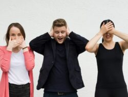 5 Balasan Sadis yang Bikin Narsistik Bungkam Total!