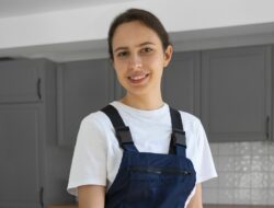 Istri Tradisional Viral, Tapi Hidupnya Beneran Begitu?